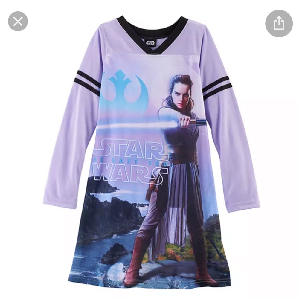 Star Wars Girl’s size 14 Purple night gown